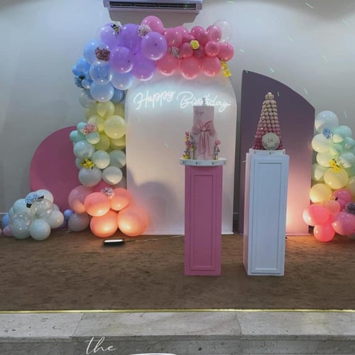 خلفيتين مع البالونات