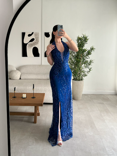 فستان نجلاء