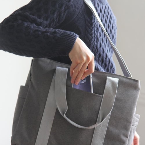 حقيبة كتف رمادية