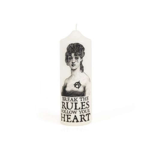 CORETTERNO BREAK THE RULES CANDLE - شمعة كوريتيرنو...