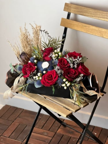 باقه ورد ( بالامكان وضع هديه من قسم المنتجات )