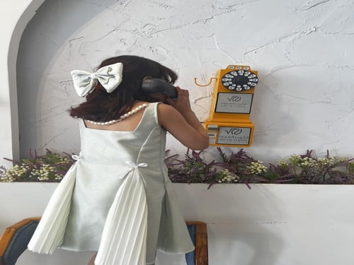 الفستان الاخضر الفاتح بكسرات