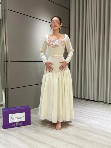 فستان "ياسمين" كتان سكري بتطريز ورد