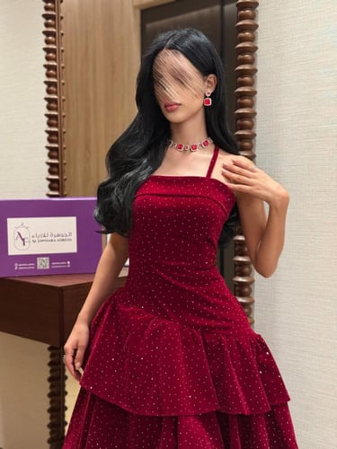 فستان ديما مخمل انيق