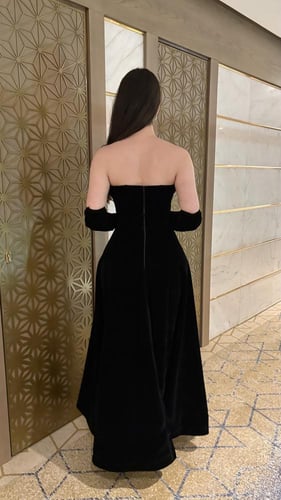 فستان سهره مخمل ملكي بلون الاسود