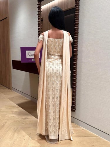 فستان ساره شلال الكريستال