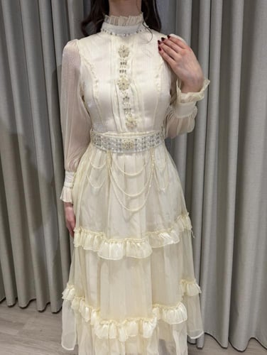 فستان العيد لون بيج