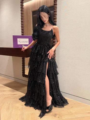 فستان اسود فخم طبقات