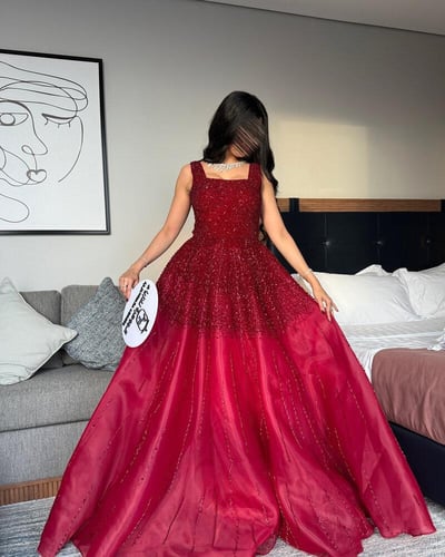 فستان ملكة تطريز يدوي عودي - تصميم ملكي راقي - إطل...