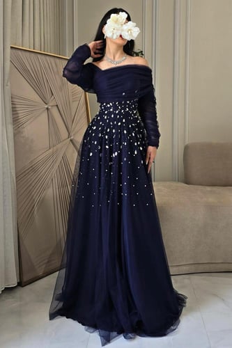 فستان سهره أوف شولدر مزين بالكرستال بعدة الوان