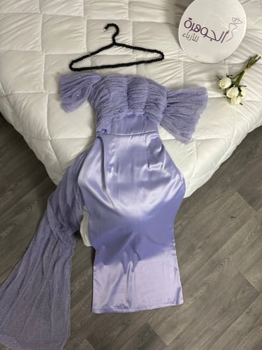 فستان سهره فخم ماسك عالجسم بشال من الجنب