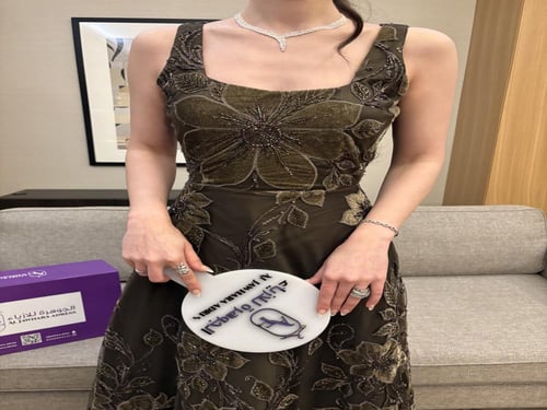 فستان زيتي مخمل مطرز