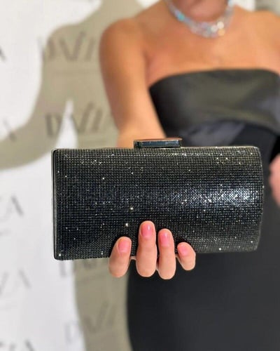 فستان مميز ذيل شانتون