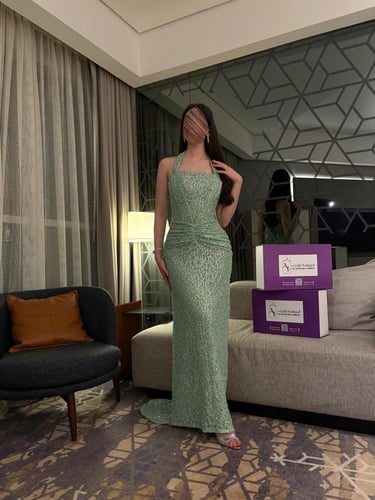 فستان فخم بلون اخضر تفاحي