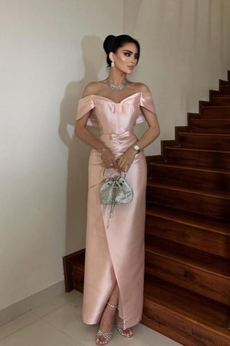 فستان سهرة أنيق أوف شولدر بفتحة أمامية لون وردي