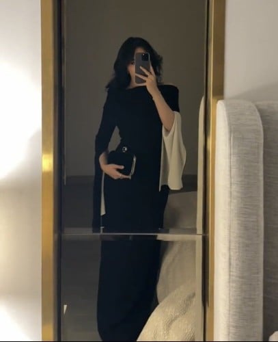 فستان اسود انيق