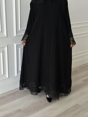 عباية ورد _الأناقة الملكية