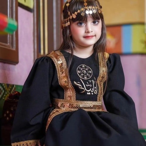 فستان بناتي بالاسم