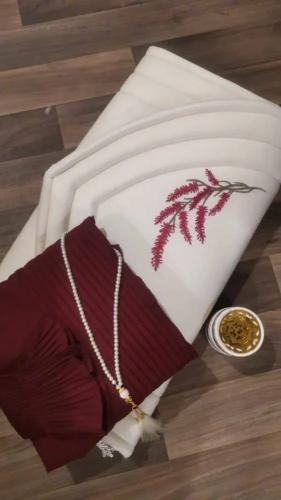 طقم صلاة روب شرشف مبخرة مصحف سجادة سبحة