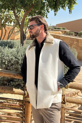 سديري رجالي سنقل فيس قلاب فرو اوف وايت