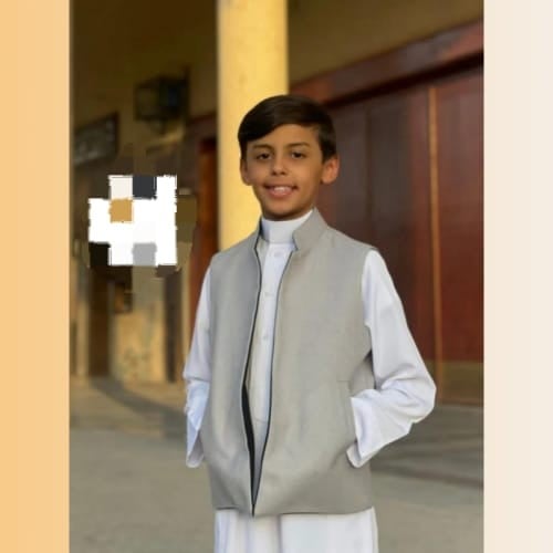 سديري اطفال جوخ جهتين رصاصي اسود