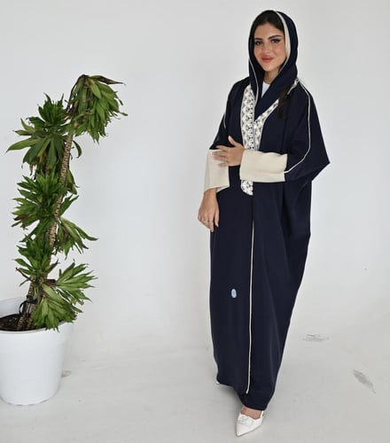 عبايه قماش حرير مغسول كحلي عملي بارد صيفي مزينه بك...