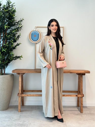 عباية لينن بيج فاخرة بتطريز انيق في الكتف من الاما...