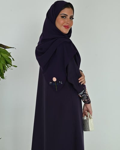 ‎عباية قماش حرير مغسول موفي بارد صيفي مزينة بتطريز...