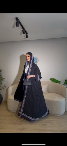 عباية الصيف الخفيفه عمليه ومميزة بمزيج الالوان وطب...