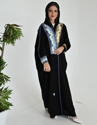 عبايه مميزة باختلاف تصميمها والوانها الرائعة الممي...