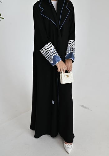 عباية قماش كريب ملكي عمليه صيفيه ناعمه مزينه بكلفه...