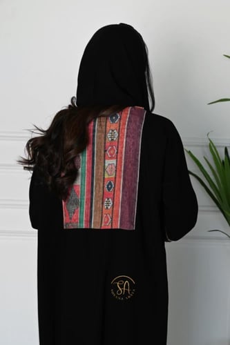 عبايه قماش كريب ملكي ممزوجه بقماش لينن كتان فاخر و...