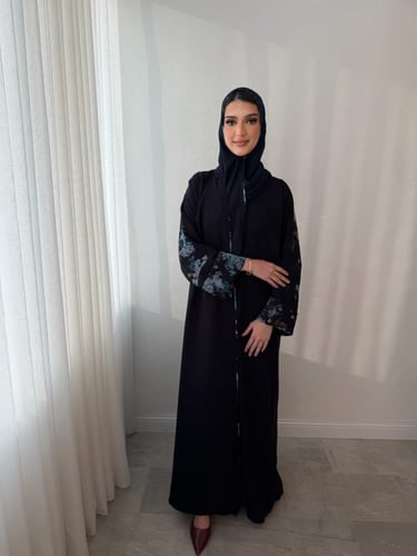 عباية راقية بتدخيلة قماش حرير مشجر فاخر وربطة داخل...