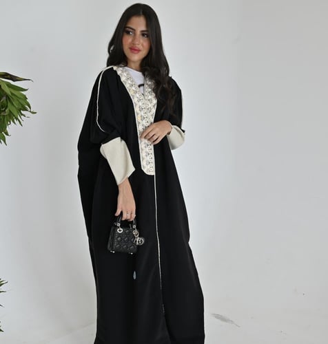 عباية حرير مغسول اسود اسود عملي بارد صيفي مزينه بك...