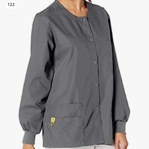 جاكيت نسائي جميل زراير أو طقطق 2 جيوب كبيره و1 جيب...