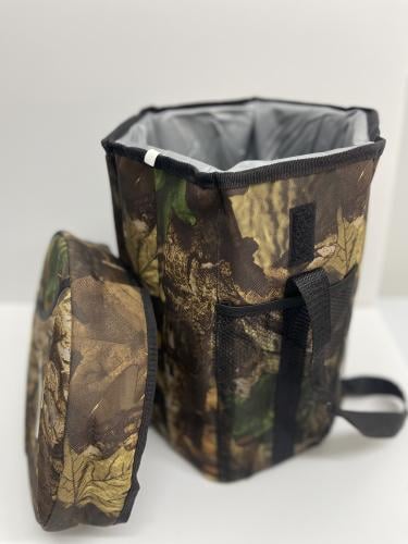 حافظ ثلج وبروده وكرسي محمول بنفس الوقت