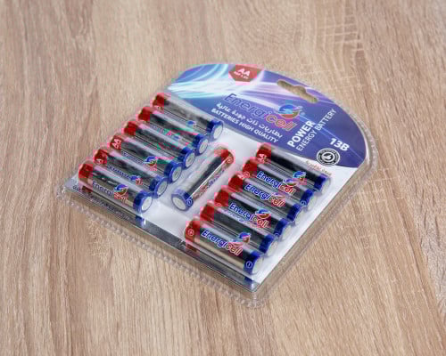 بطاريات بعدة احجام