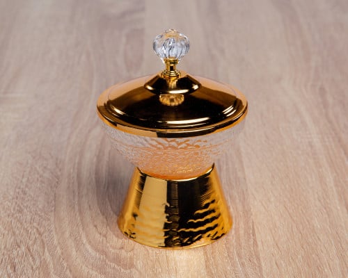 تمرية زجاج بقاعدة ذهبيه