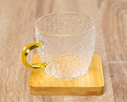 فنجال بقاعدة خشبيه