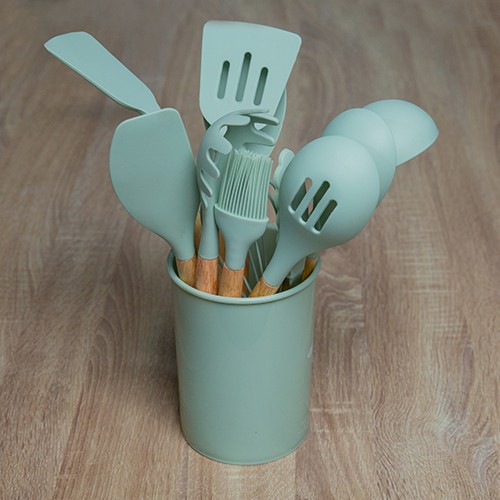 طقم ملاعق سيلكون بأيادي خشبيه