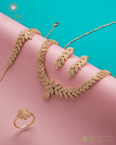 طقم زركون مميز ذهبي