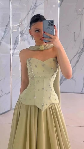 فستان فخم للمناسبات