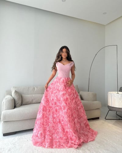 فستان انيق للسهرات الصدر تفته +قماش تشكيله ورود ال...