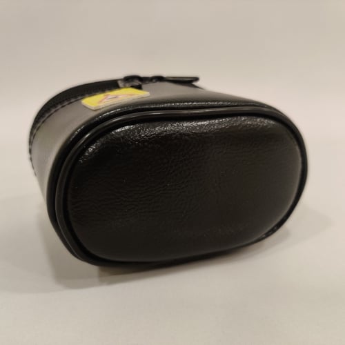 حافظة تآكل القلب أسود