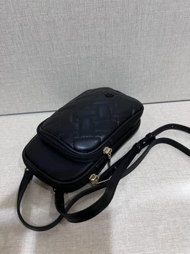 شنطة كتف نسائية سوداء صغيرة للجوال