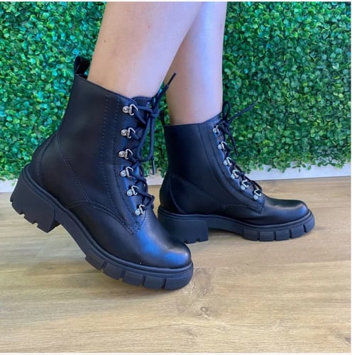 هاف بوت اسود كعب 5 سم