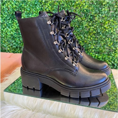 هاف بوت اسود كعب 5 سم