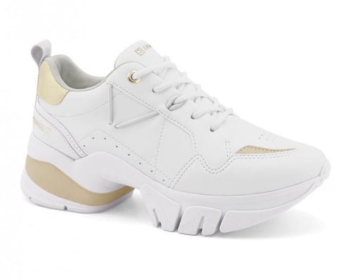 حذاء رياضي ابيض مع دهبي