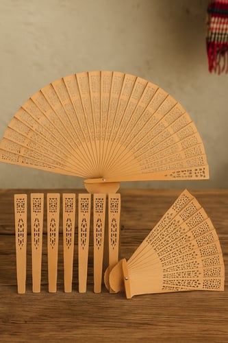 مراوح خشبية (12) حبة