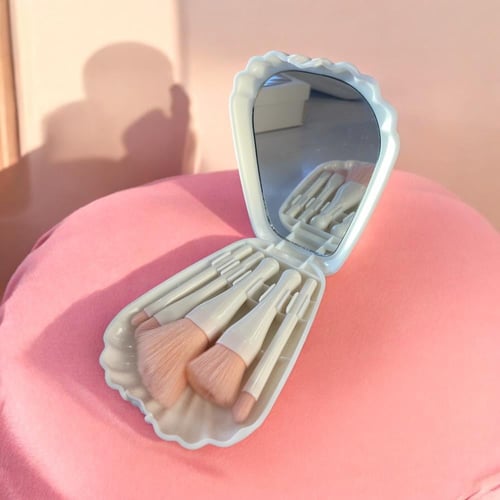 فرش مكياج على شكل صدفه 12 حبه